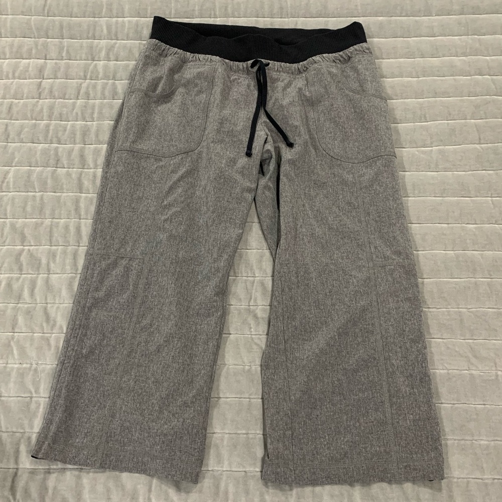 Gray Athleta Crop Jogger Capri